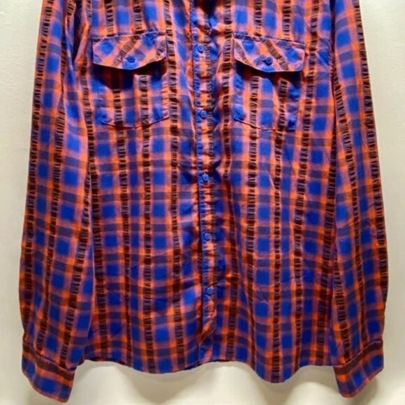 Mountain Hard Wear Button Up Men's XL Blue Red Plaid Cotton Blend Casual Shirt - Picture 3 of 11